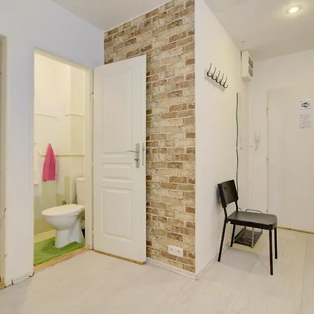 Agnes - Depandance With Balcony Apartman Prága